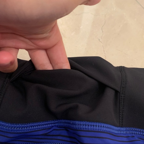 Lululemon Run For Fun Crop Leggings Blue And Black Striped with Blue Mesh RARE - Picture 7 of 10